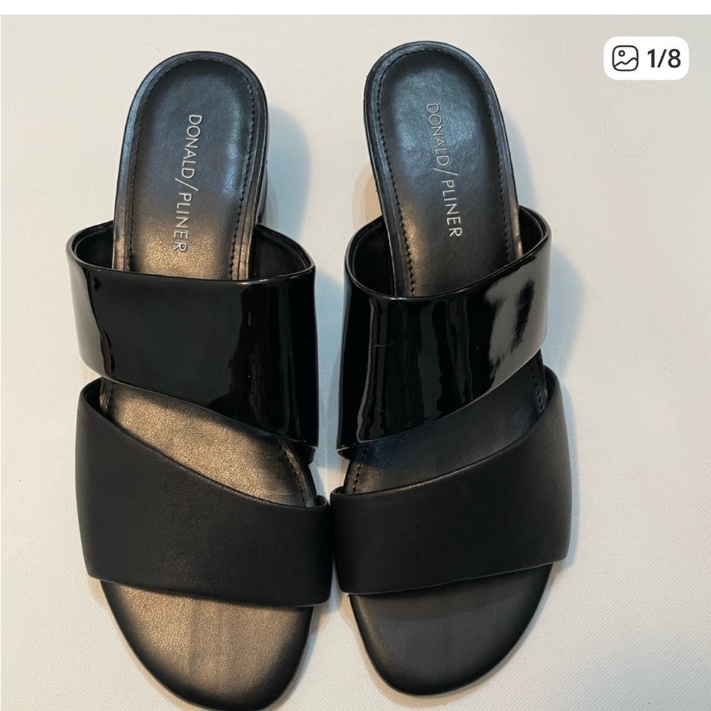 Donald J. Pliner Glossy Black Women's Mules Slides Sandals Size 8M SB-1